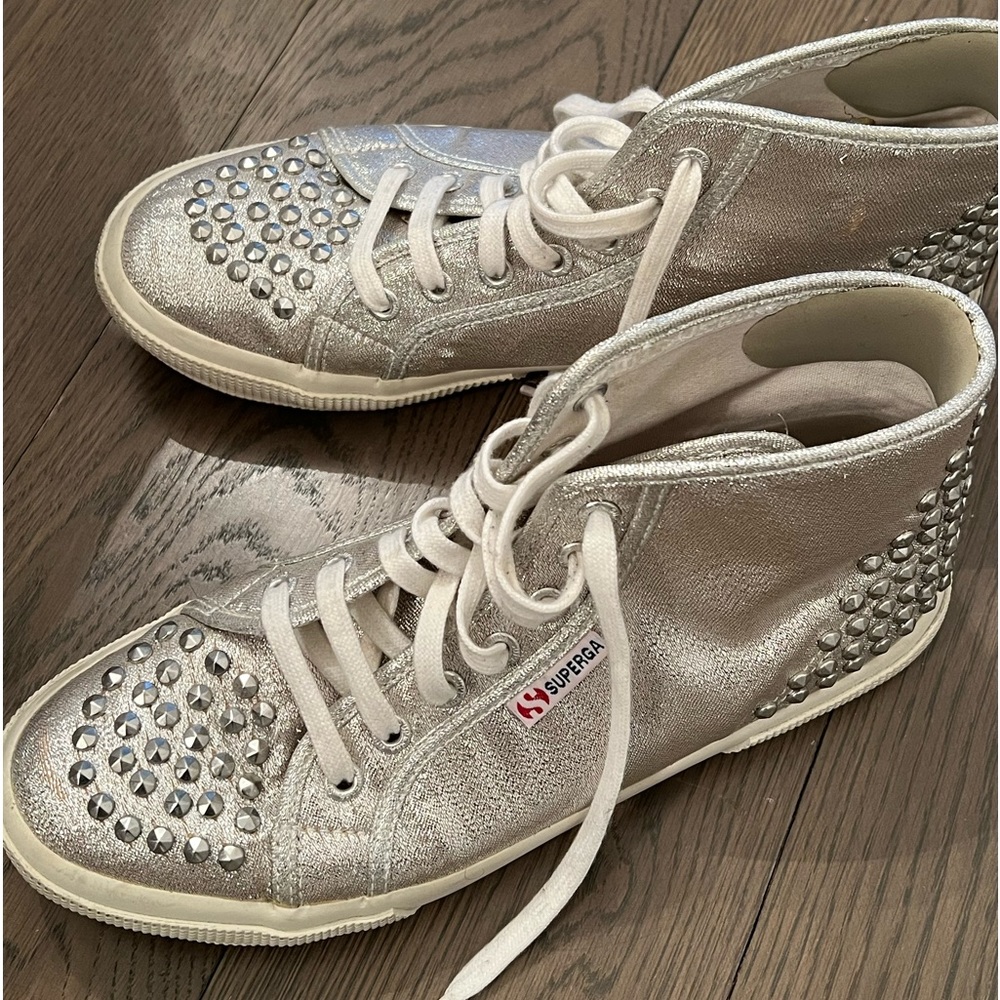 Like new studded Superga Silver Hightop
